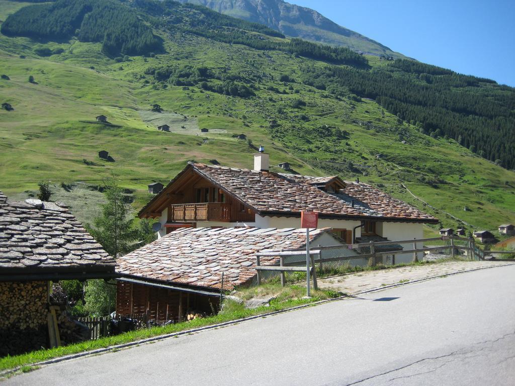 Dachwohnung Unterem Hoereli Vals Luaran gambar